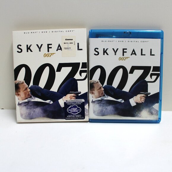 Skyfall 2 Disc Set - Disc 1) Blu-Ray Disc 2) DVD in Case With Outer Sleeve - Picture 1 of 6